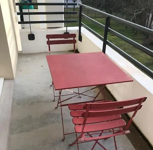 Apartment A Avec Acces Piscine *